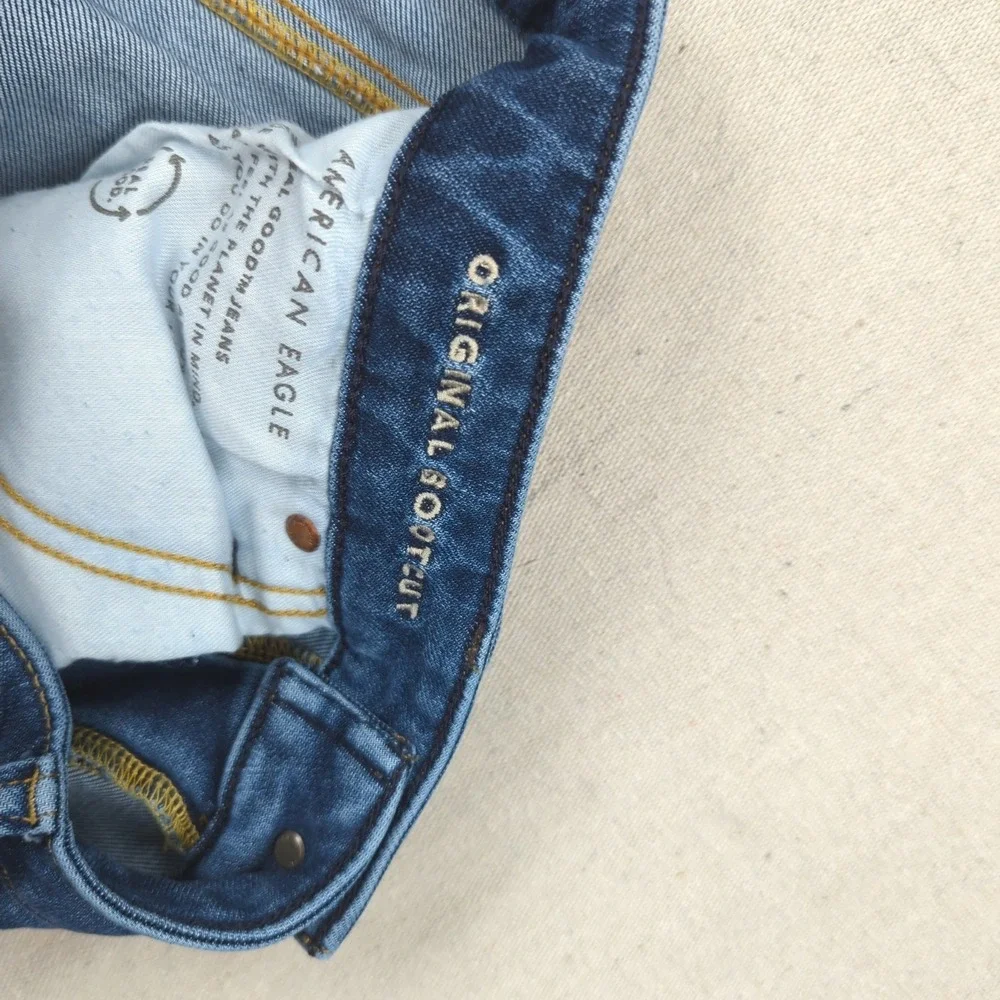 American Eagle Outfitters have day this
